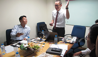 Huấn luyện đào tạo với chuyên gia nước ngoài