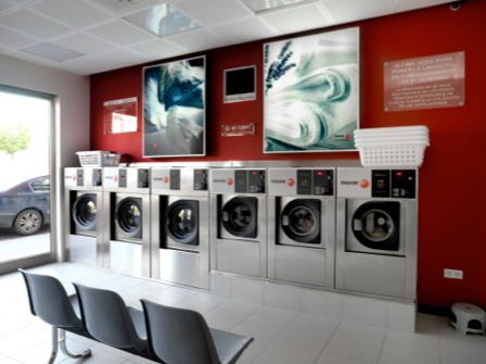 phân biệt máy giặt công nghiệp và máy giặt gia đình