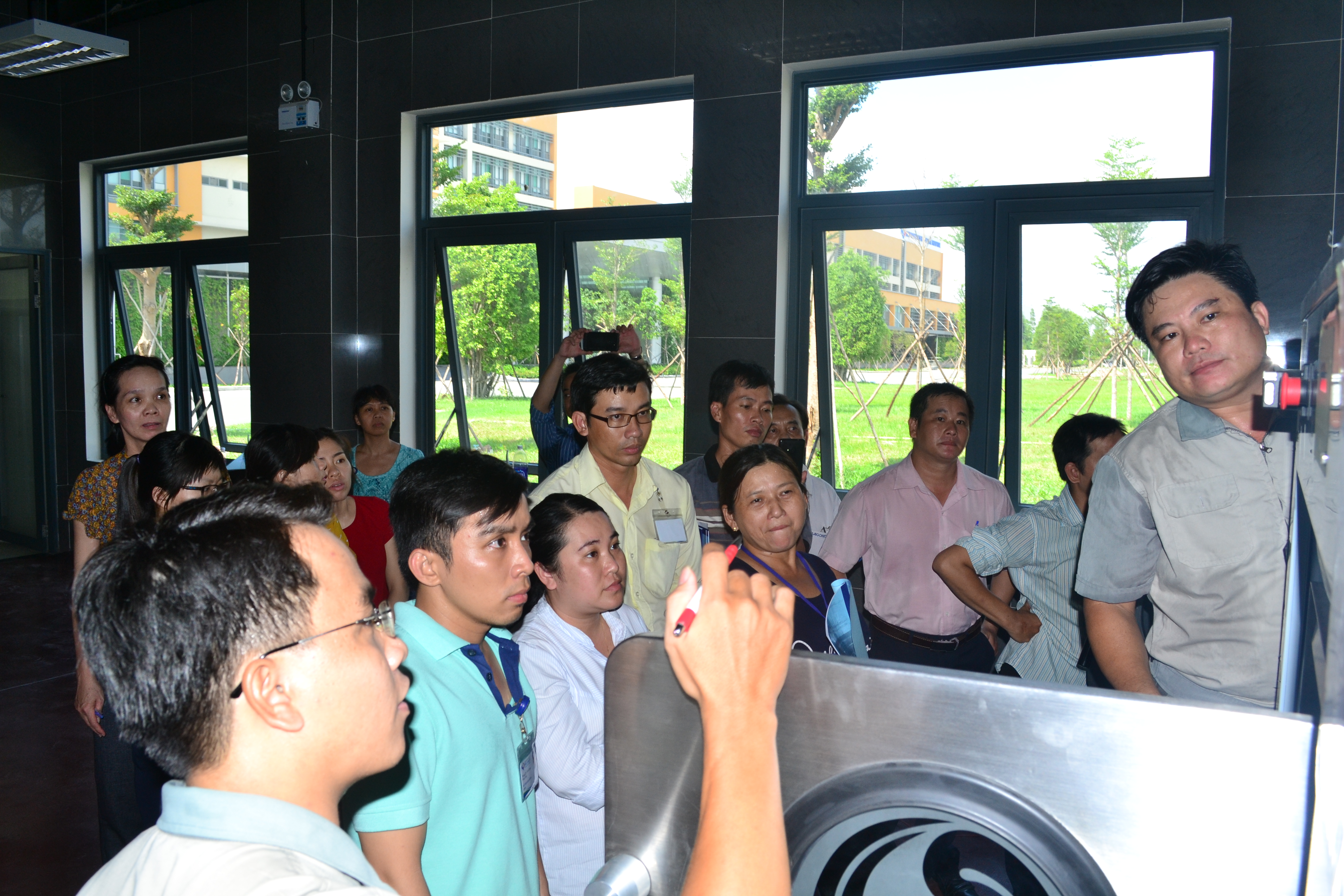 Đào tạo hướng dẫn vận hành nhà giặt bệnh viện Quốc Tế Becamex Bình Dương