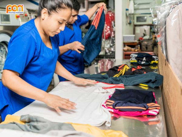 Quy trình giặt là công nghiệp: Các bước giặt là đơn giản và hiệu quả